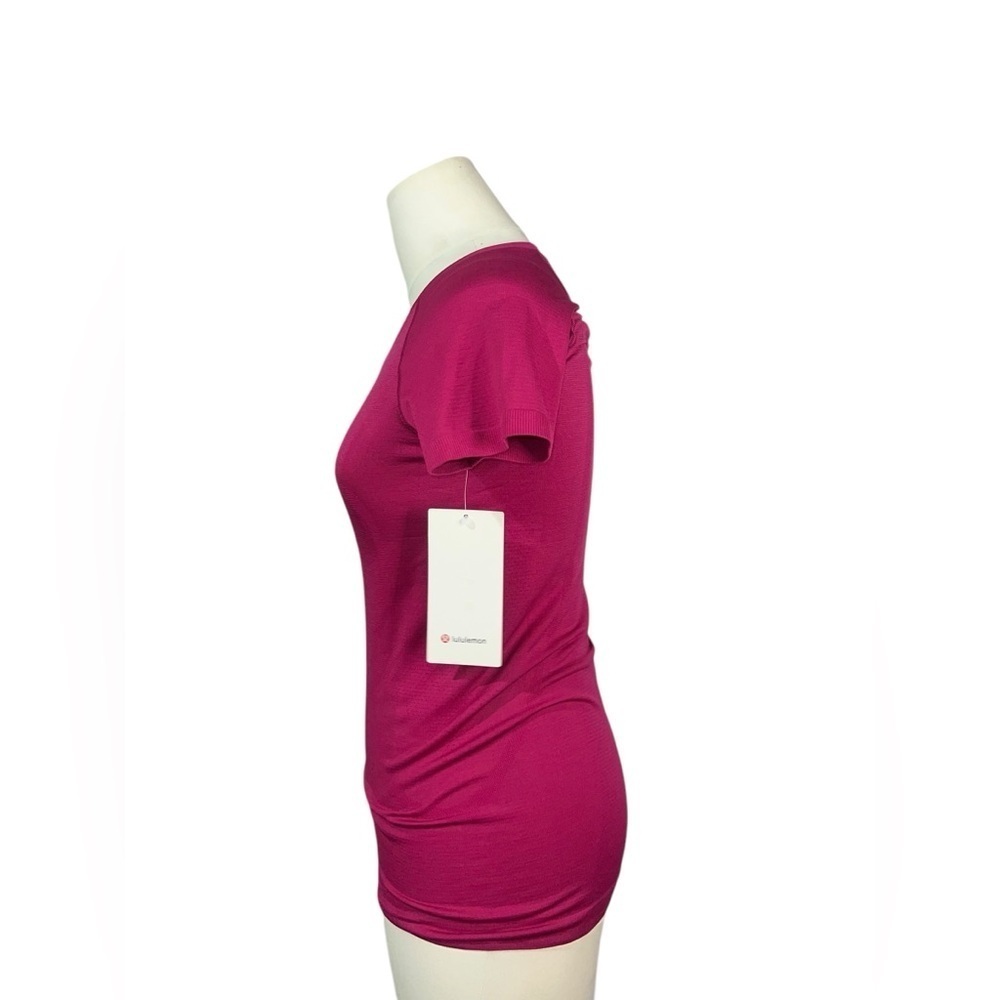 Lululemon Swiftly Tech Short Sleeve Shirt 2.0 Ripened Raspberry Sz 4 NWT - Picture 3 of 10